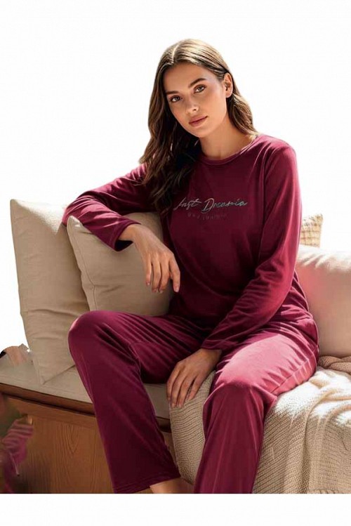 Γυναικεία πιτζάμα βελούδο μπορντώ χρώμα